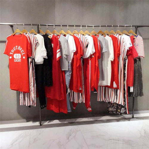 衢州品牌尾貨庫存女裝貨源充足，衣有范助力服裝零售業發展